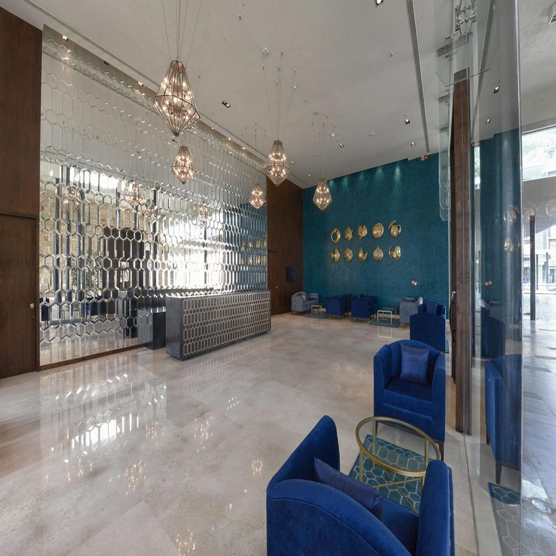 Marasa Sarovar Premiere Tirupati Exterior foto The lobby of the hotel